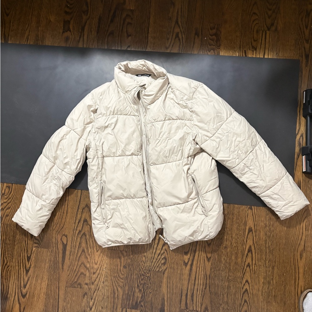 Zara Men’s Cream Puffer Jacket